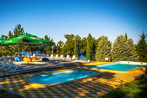 Отели Небуга с бассейном, "Парк-Небуг" гостиничный комплекс с бассейном - раннее бронирование