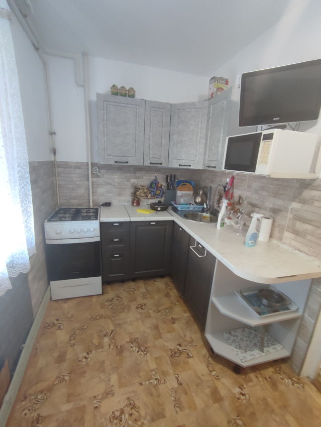 3х-комнатная квартира Севастопольская 27 в Новофедоровке - фото 2