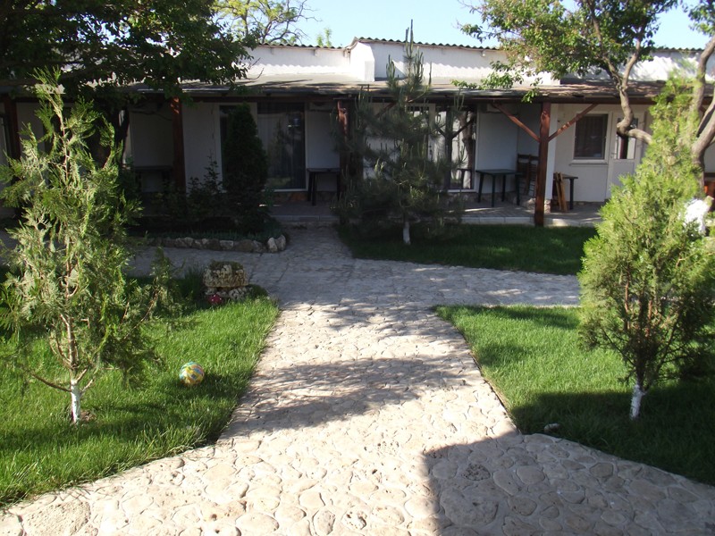 "Эльва" гостевой дом в п. Оленевка (Черноморское) - фото 6