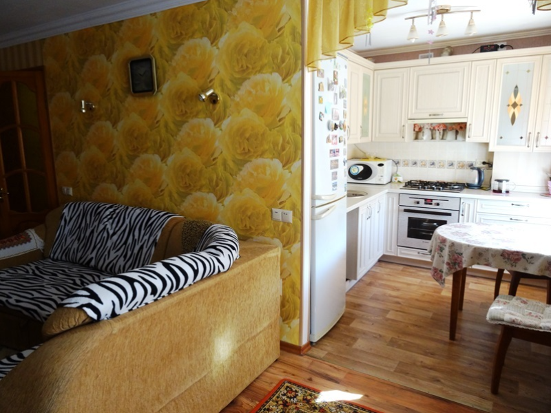 3х-комнатная квартира Ленина 11 в Орджникидзе (Феодосия) - фото 5