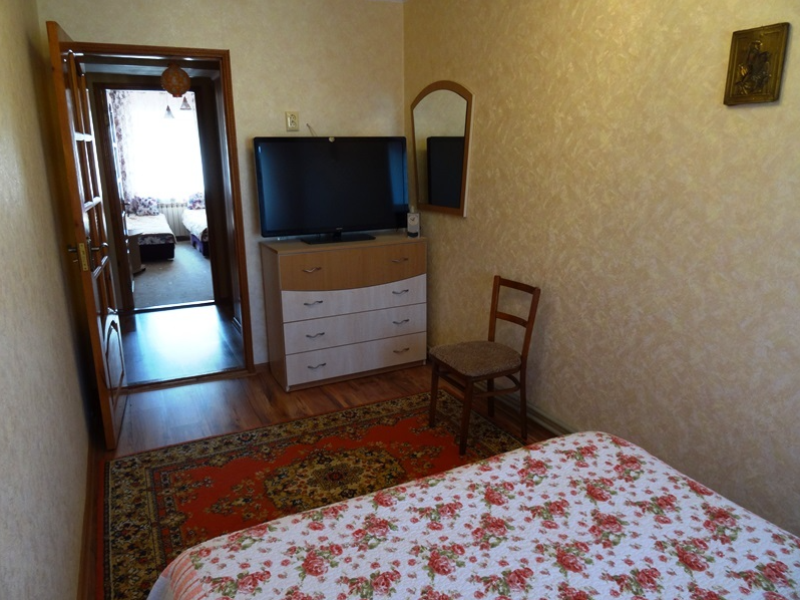 3х-комнатная квартира Ленина 11 в Орджникидзе (Феодосия) - фото 13