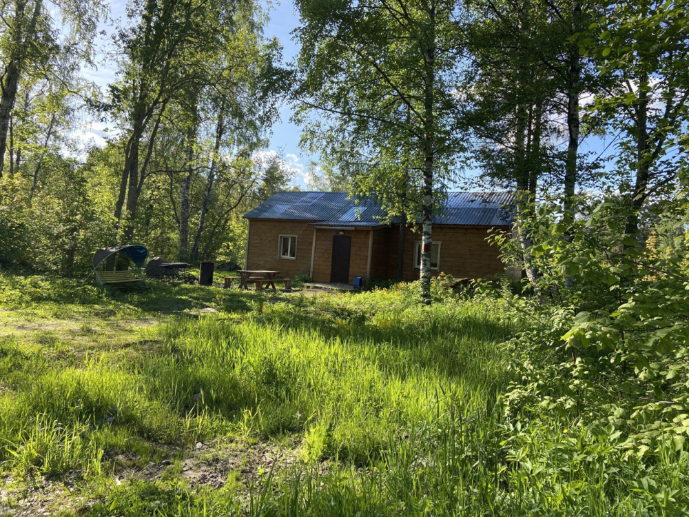 Снять дачу на лето 2024 в ленобласти. Ампиала база отдыха. Ампиала Приозерск. Приозерск база отдыха. База отдыха Ампиала в Приозёрске Ленинградской области.