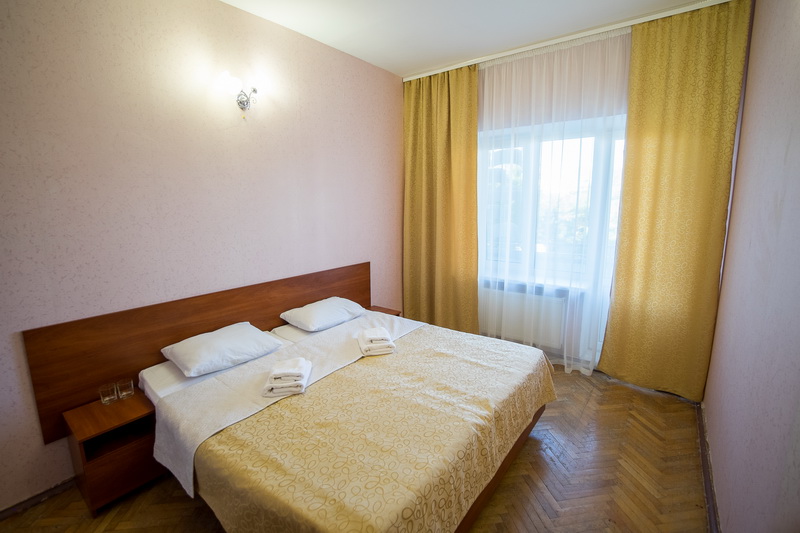 "Family Resort" отель в Евпатории - фото 2
