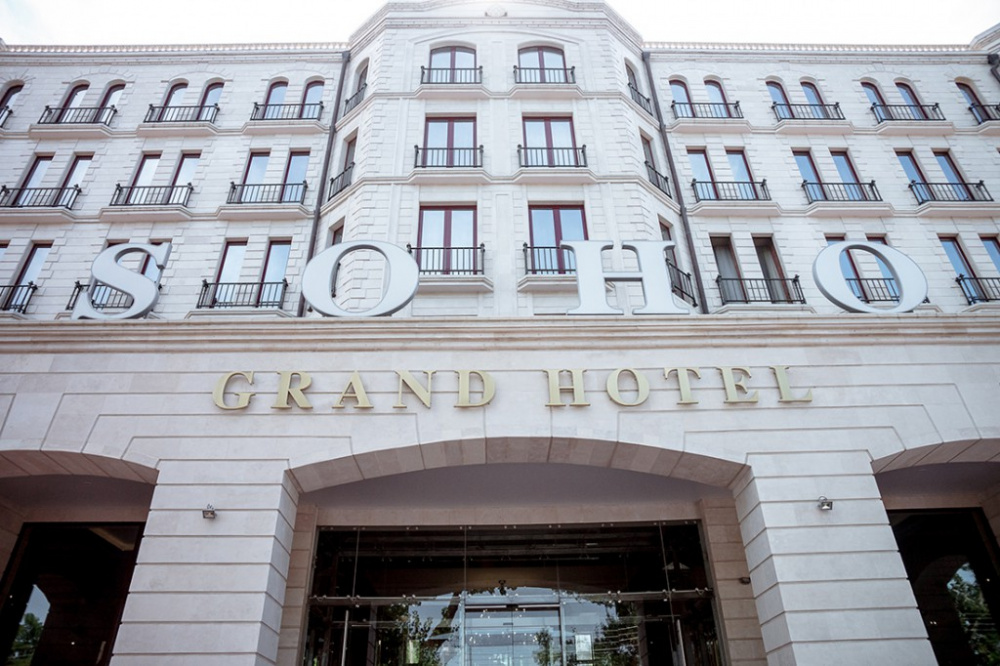 Гранд отель в азове фото