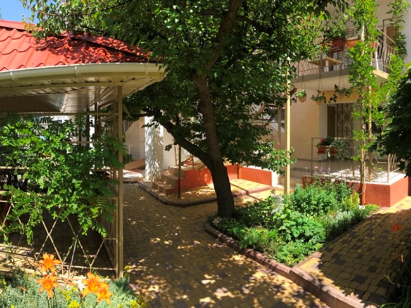 "Уютный дворик" гостевой дом в Саки - фото 5