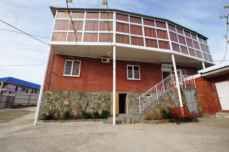 джубга улица зеленая 28. лесная поляна джубга дом с бассейном. дом в джубге. джубга частный сектор. джубга 2023.