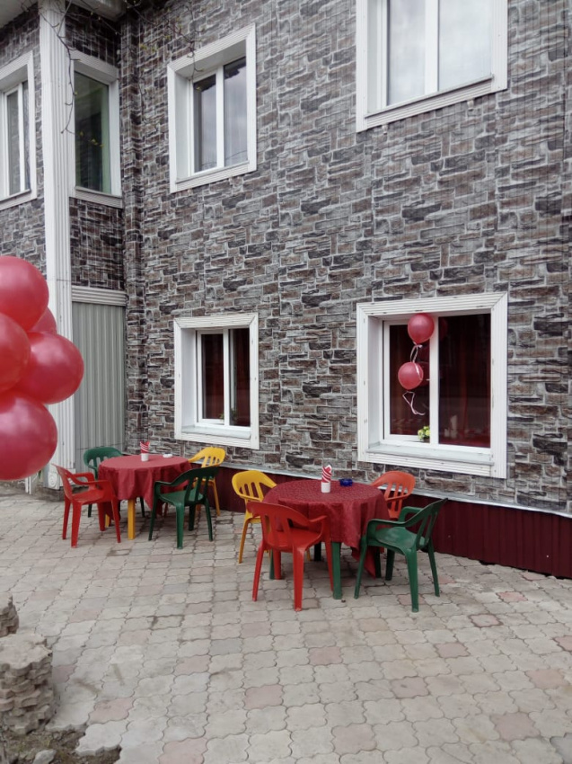 Дом халеева 6 город инта. Дом инте. Город инта архитектура. Гостиница улица кирова дом 20 город инта. Город инта республика коми горы.