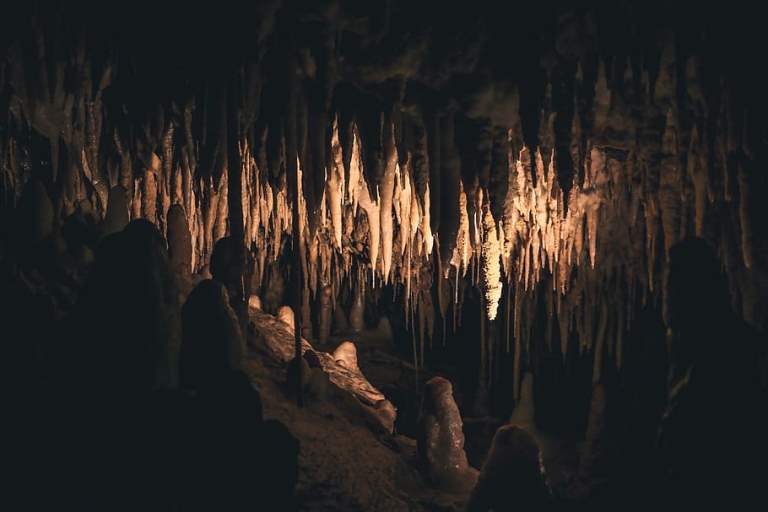 nature-cave-stalagmites-stalactites.jpg