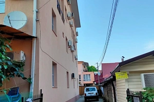 Частный сектор в Адлере, "Нэва" Частный сектор, жилье - фото