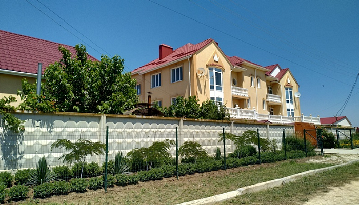 &quot;Корона&quot; гостевой дом в с. Оленевка (Черноморское) - фото 1