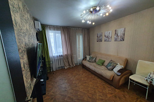 Квартира в Владивостоке, "Уютная Возле ТЦ Калина Молл" 2х-комнатная - фото