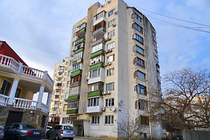 2х-комнатная квартира Бирюзова 6/а
