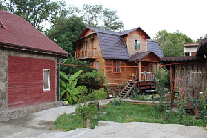 Частный сектор в Нижней Хобзе, "Guest House on Magnitogorskaya 13/104" - фото