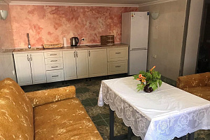 Дом в Штормовом, 2х-этажный Парковая 130/а Дом, - цены
