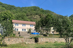Гостиница в Карачаевске, "Дом на скале" - фото