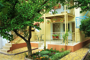 Мини-отели города Саки, "Уютный дворик" мини-отель - фото