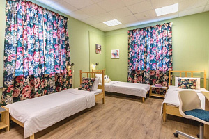 Кровать в общем номере для женщин с 4 кроватями