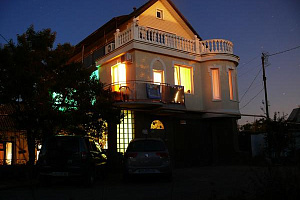 Гостевые дома Севастополя недорого, "Надежда" недорого - цены