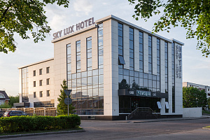 "Sky Lux Hotel" отель