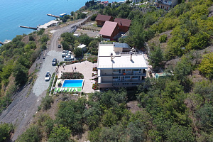 Дома Алушты с бассейном, "Лукоморье" с бассейном - раннее бронирование