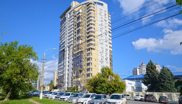 &quot;Элитная в Центре&quot; 2х-комнатная квартира в Волгограде - фото 1