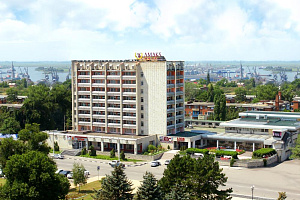 Гостиница в Азове, "Amaks" - фото