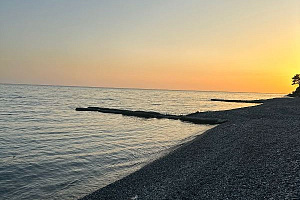Абхазия море на ладони