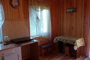 Частный сектор Лесная 51 в Саки фото 15
