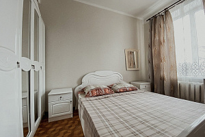 Гостиницы Астрахани с бассейном, 3х-комнатная Ленина 12 с бассейном - цены