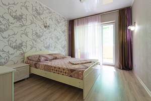 Гостиницы Астрахани в центре, 3х-комнатная Звёздная 17к3 в центре - фото