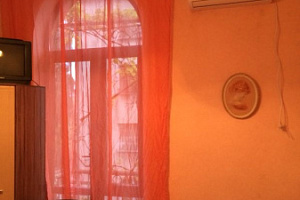 1-комнатная квартира Аиааира 170 в Сухуме фото 1