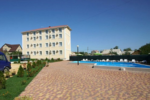 Дома Новофедоровки с бассейном, "Бумеранг" с бассейном - фото