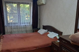 Гостиница в Моздоке, 2х-комнатная 50 лет Октября 49