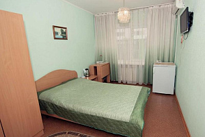 Гостиницы Красноярска с парковкой, "На Стрелке" с парковкой