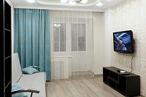 Квартира в Кирoве, "В Районе Ж/Д и Автовокзала" 1-комнатная Квартира, жилье - фото