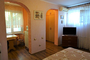 Квартира в Ялте, 1-комнатная Партизанская 4 кв 3/А Квартира, - фото