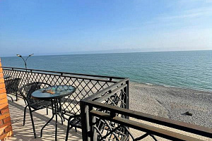 "Leon Beach Hotel" Отель,  - забронировать