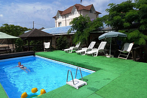 Гостевые дома Оленевки с бассейном, "Sea Paradise" с бассейном - фото