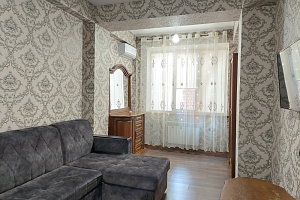 Квартира в Махачкале, "В Центре Города" 1-комнатная - цены