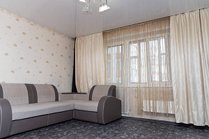 Гостиницы Красноярска рядом с аэропортом, 2х-комнатная Взлётная 26Г у аэропорта