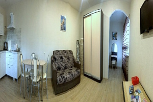&quot;Апартаменты в частном доме&quot; 2х-комнатная квартира в Севастополе фото 5