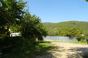 Гостевые дома Каменномостского с бассейном, "Хаджохский уют" с бассейном - раннее бронирование