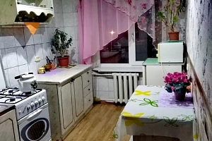 2х-комнатная квартира Скоробогатова 9