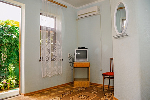&quot;Азалия&quot; гостевой дом в п. Новофёдоровка (Саки) фото 1