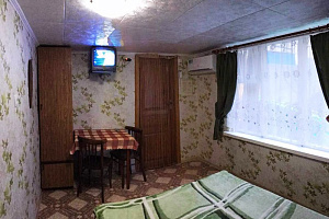 Дворик у моря лазаревское