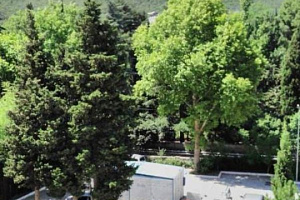 Отели Партенита у моря, 2х-комнатная Прибрежная 7 блок 2 апартамент 26 у моря - раннее бронирование