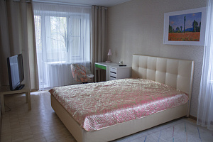 2-комнатная квартира Героев 8