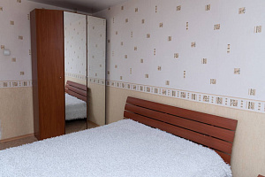 Гостиницы Красноярска рядом с аэропортом, 2х-комнатная Взлётная 26Г у аэропорта - забронировать номер