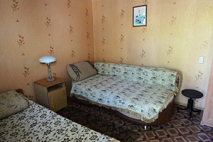Хостел в Приморском, Мини-Чапаева 13 Хостел,  - цены