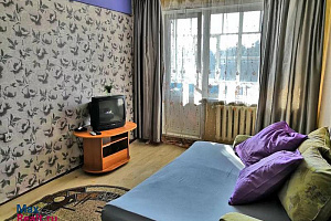 Гостиница в Саянске, 1-комнатная Центральный 5 кв 17 - фото